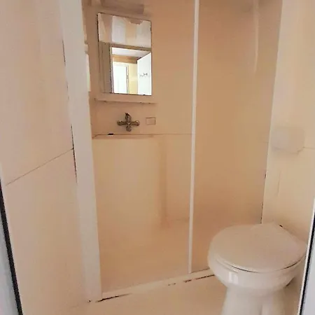 Les Auzerals Du *