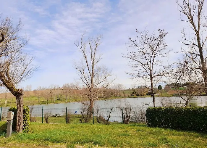 Les Auzerals Du 营地