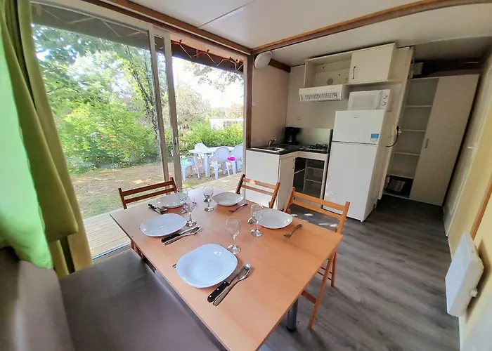 Les Auzerals Du Rabastens