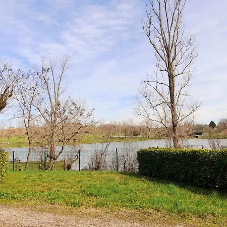 캠프장 Les Auzerals Du *