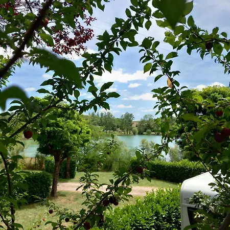 캠프장 Les Auzerals Du