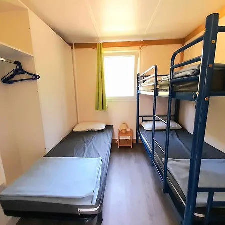 Les Auzerals Du 캠프장 *