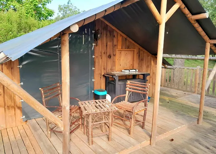 Campingplatz Les Auzerals Du *