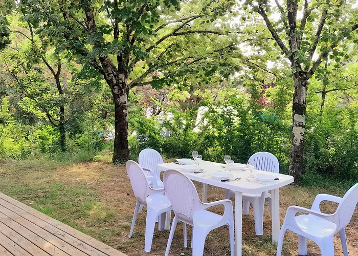 Les Auzerals Du Rabastens