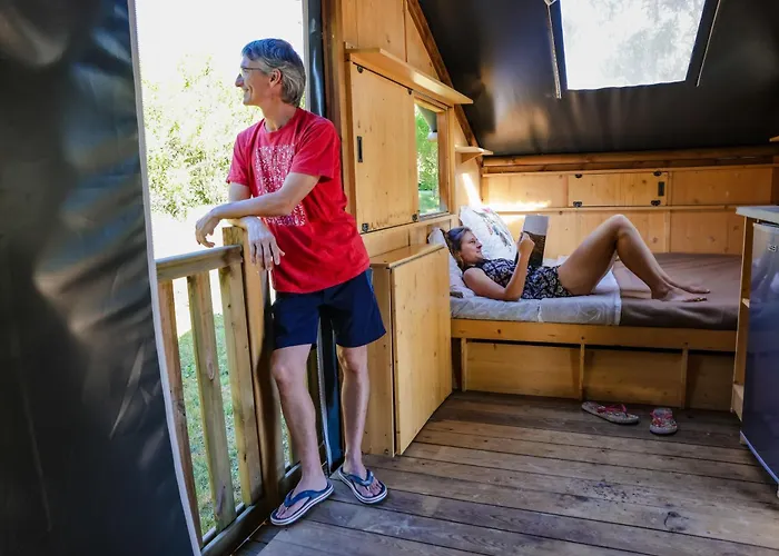 Campingplatz Les Auzerals Du Rabastens