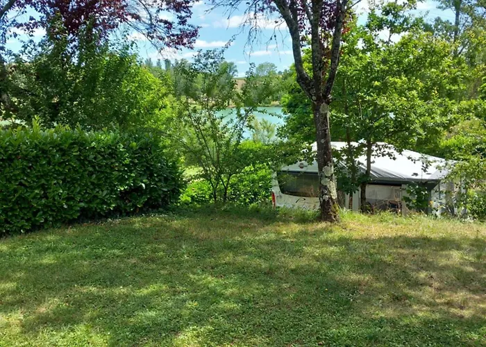 Campingplatz Les Auzerals Du *